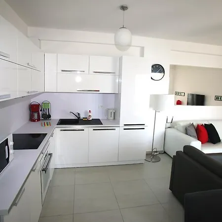 Daire White Luxury *