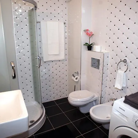 Daire White Luxury Saranda