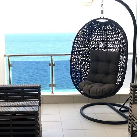 White Luxury * Saranda